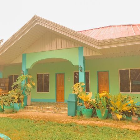 Barril Green Homestay Batuan Exterior foto