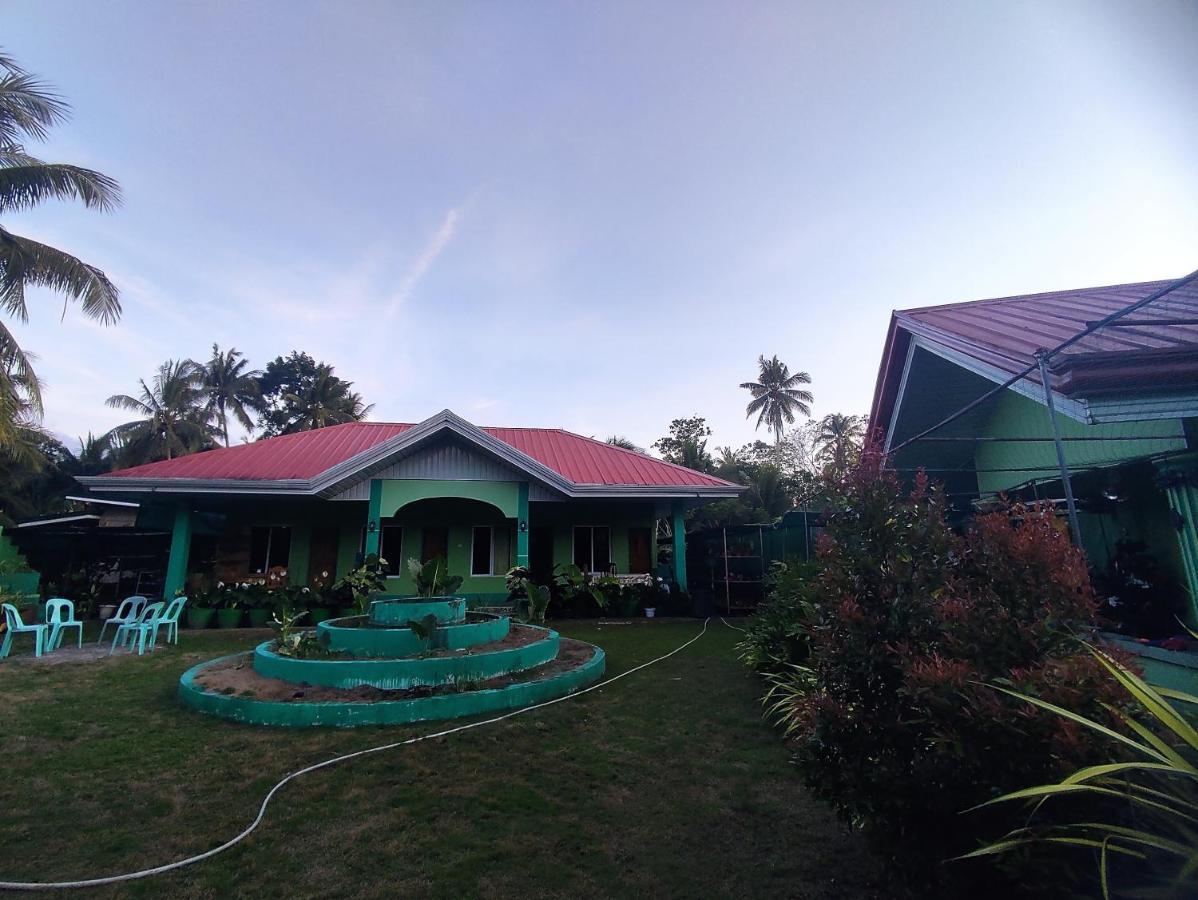 Barril Green Homestay Batuan Exterior foto